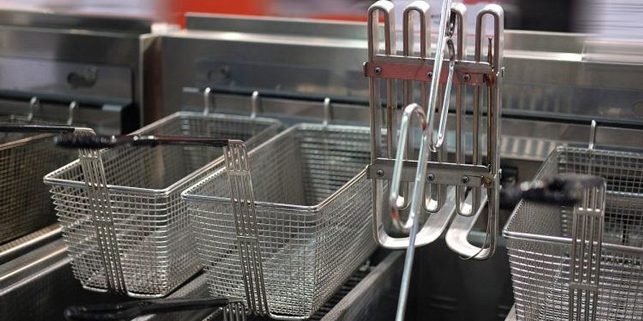 Lees meer over het artikel Hoe maak je een friteuse schoon?